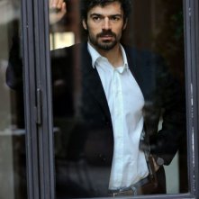 Cha Cha Cha: Luca Argentero in una scena