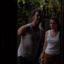 Infanzia clandestina: il regista del film Benjamín Ávila sul set del film con Natalia Oreiro