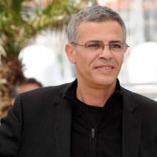 La vie d'Adele: il regista Abdellatif Kechiche durante il photocall di Cannes 2013