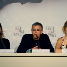 La vie d'Adele: Léa Seydoux, Abdellatif Kechiche e Adèle Exarchopoulos durante la conferenza stampa del film a Cannes 2013