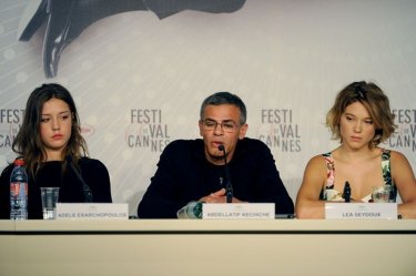 La vie d'Adele: Léa Seydoux, Abdellatif Kechiche e Adèle Exarchopoulos durante la conferenza stampa del film a Cannes 2013