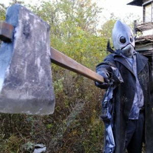 Dead Sushi: il terricante uomo tonno