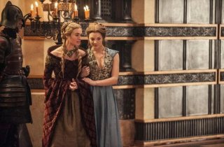 Il trono di spade: Lena Headey e Natalie Dormer in una scena dell'episodio Second Sons