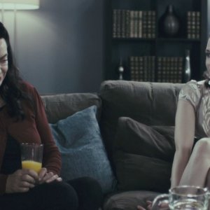 The Butterfly Room - La stanza delle farfalle: Barbara Steele in una scena del film con Erica Leerhsen