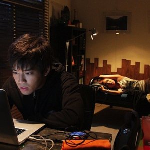 I due protagonisti di Kankin Tantei, pellicola giapponese del 2013