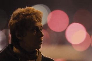 Trailer - Tra cinque minuti in scena