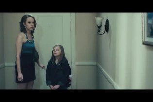 Trailer Italiano - The Butterfly Room - La stanza delle farfalle