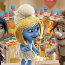 I Puffi 2: Pestifera e Frullo con Puffetta nella prima immagine ufficiale del film