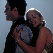 Madonna e Antonio Banderas impegnati in un tango in una sequenza di Evita (1996)