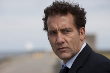 Doppio gioco: Clive Owen in un primo piano tratto dal film