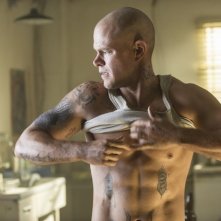 Elysium: un'immagine di Matt Damon in versione supertatuata