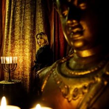 Tulpa: Claudia Gerini, protagonista del film, in una vivida scena