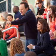 Billy Crystal e Marisa Tomei sono padre e figlia in Parental Guidance