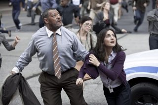 L'uomo d'acciaio: Laurence Fishburne in una scena del film con Rebecca Buller