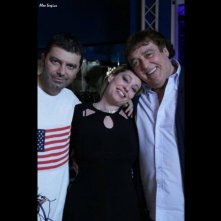 Maurizio Mattioli con Stefano Calvagna e Gaia Zucchi sul set di Rabbia in pugno