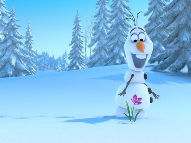 Il pupazzo di neve Olaf in una scena di Frozen