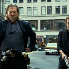 R.I.P.D. poliziotti dall'aldilà: Jeff Bridges e Ryan Reynolds in azione in un momento del film