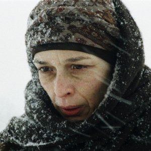Alma Prica in una scena del film Halima's Path