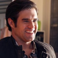 Mistresses: Cameron Bender in una scena della serie