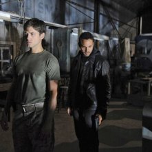 Graceland: Aaron Tveit e Daniel Sunjata nell'episodio Heat Run