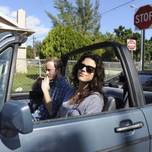 Graceland: Vanessa Ferlito in una scena dell'episodio Heat Run