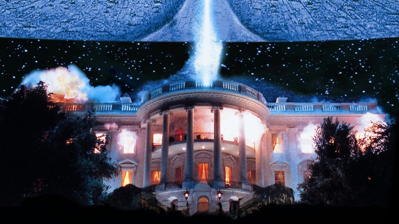 Independence Day Gli Alieni Atterrano Sulla Casa Bianca 278882