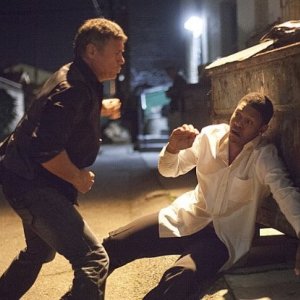 Ray Donovan: Steven Bauer e Pooch Hall nell'episodio A Mouth Is a Mouth