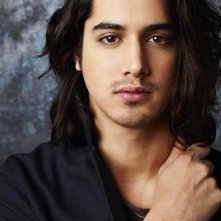Twisted: Avan Jogia in una foto promozionale della serie ABC Family