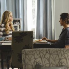 Twisted: Denise Richards ed Avan Jogia in una scena dell'episodio Grief is a Five-Letter-Word