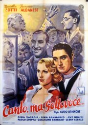 Canto, ma sottovoce: la locandina del film