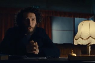 Video-recensione Tra cinque minuti in scena