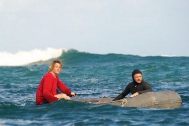 Drift: Sam Worthington e Myles Pollard in alto mare