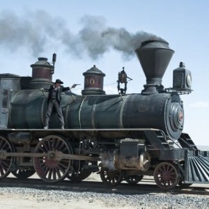 The Lone Ranger: Ruth Wilson, Tom Wilkinson e William Fichtner in una scena d'azione del film