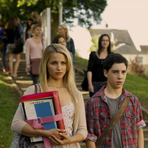 The Family: Dianna Agron e John D'Leo fuori dalla scuola