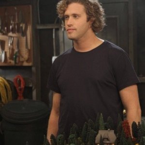 The Goodwin Games: T.J. Miller nell'episodio Hamletta