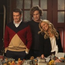 The Goodwin Games: T.J. Miller, Scott Foley e Becki Newton in una scena dell'episodio Hamletta