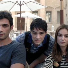Allacciate le cinture: Kasia Smutniak, Francesco Arca e Filippo Scicchitano in una foto promozionale