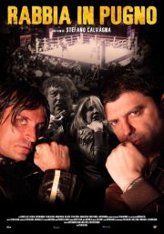 La locandina di Rabbia in pugno