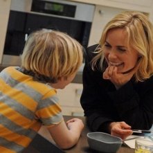 Red Widow: Radha Mitchell e Jakob Salvati nel pilot della serie