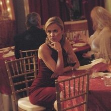 Red Widow: Radha Mitchell nel pilot della serie