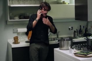 Clip 'Salve, questo è l'ufficio oggetti smarriti' - Oggetti smarriti