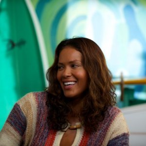Drift: Lesley-Ann Brandt in una scena