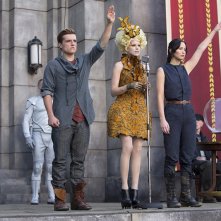 Hunger Games: la ragazza di fuoco - Jennifer Lawrence, Elizabeth Banks e Josh Hutcherson in una scena