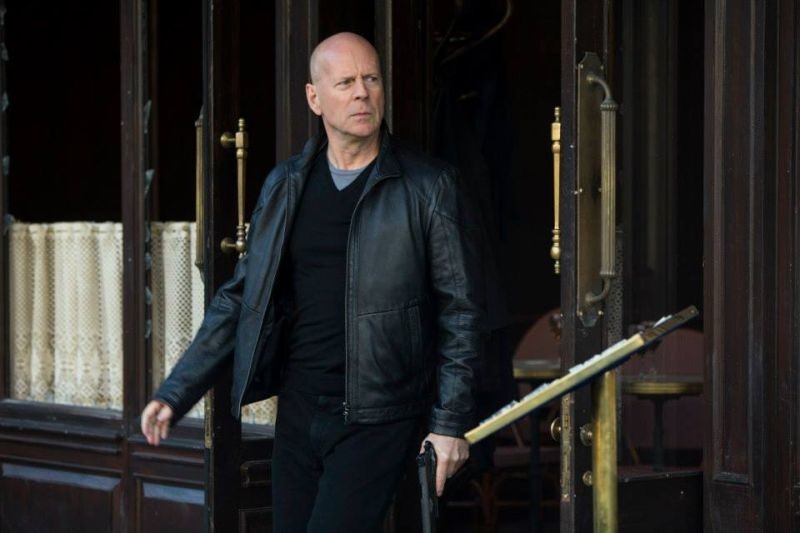 Red 2: Bruce Willis nel ruolo di Frank in una scena dello spy-action