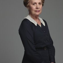 Downton Abbey: Penelope Wilton in una foto promozionale della serie