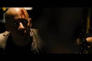 Red Band Trailer - Riddick