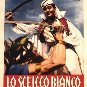 Il poster di Lo sceicco bianco