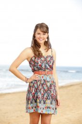 Teen Beach Movie: Maia Mitchell è McKenzie in una foto promozionale