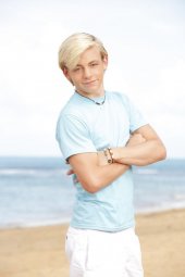 Teen Beach Movie: Ross Lynch è Brady in un'immagine promozionale
