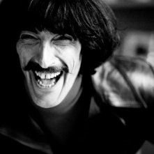 Fiabeschi torna a casa: il regista e interprete del film Max Mazzotta in una bella foto promozionale